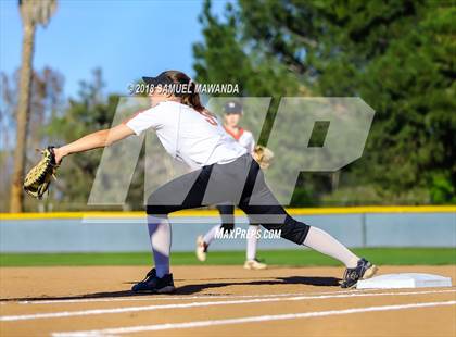 Thumbnail 2 in Harvard-Westlake vs Louisville photogallery.
