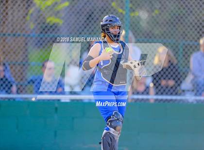 Thumbnail 3 in Harvard-Westlake vs Louisville photogallery.