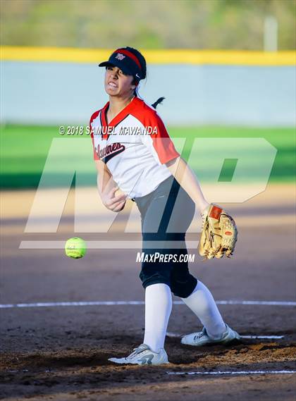 Thumbnail 2 in Harvard-Westlake vs Louisville photogallery.
