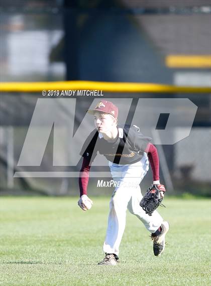 Thumbnail 2 in Hixson vs Grace photogallery.