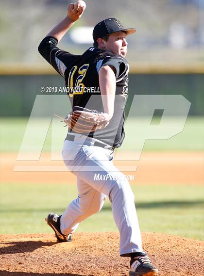 Thumbnail 3 in Hixson vs Grace photogallery.