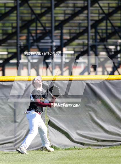 Thumbnail 2 in Hixson vs Grace photogallery.