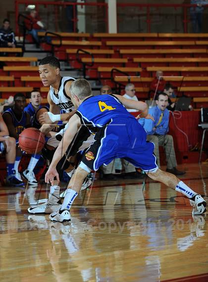 Thumbnail 1 in Hutchinson vs. Lawrence Free State (McPherson Invitational) photogallery.