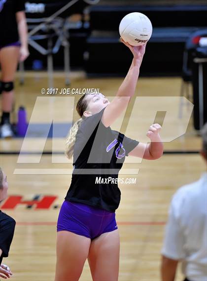 Thumbnail 3 in Navarro vs San Antonio Christian (Wagner Invitational) photogallery.