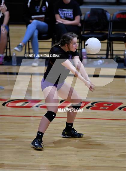 Thumbnail 2 in Navarro vs San Antonio Christian (Wagner Invitational) photogallery.
