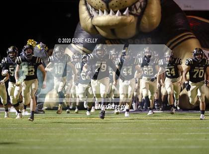 Thumbnail 3 in Palmer vs. Leonard (UIL 3A Bi-District Playoff) photogallery.