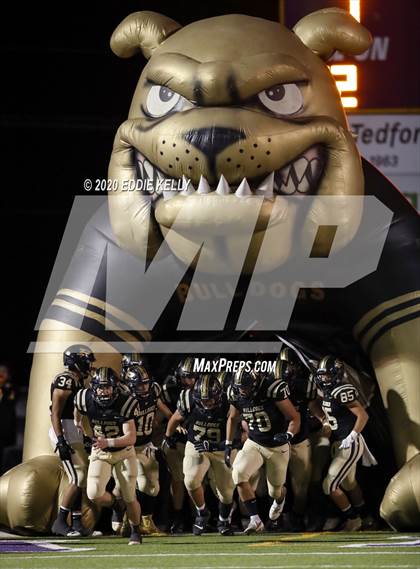 Thumbnail 2 in Palmer vs. Leonard (UIL 3A Bi-District Playoff) photogallery.
