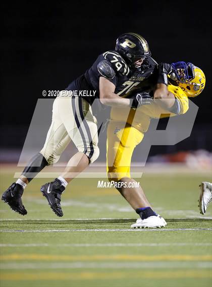 Thumbnail 1 in Palmer vs. Leonard (UIL 3A Bi-District Playoff) photogallery.