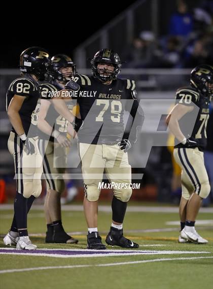 Thumbnail 1 in Palmer vs. Leonard (UIL 3A Bi-District Playoff) photogallery.