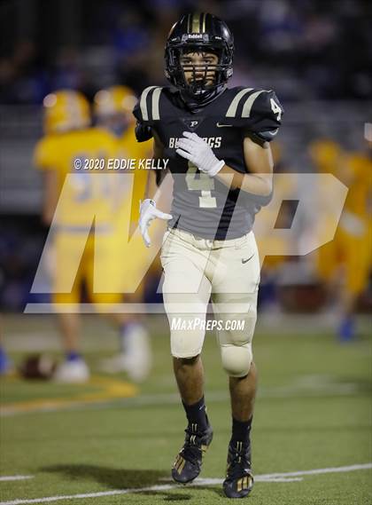 Thumbnail 1 in Palmer vs. Leonard (UIL 3A Bi-District Playoff) photogallery.
