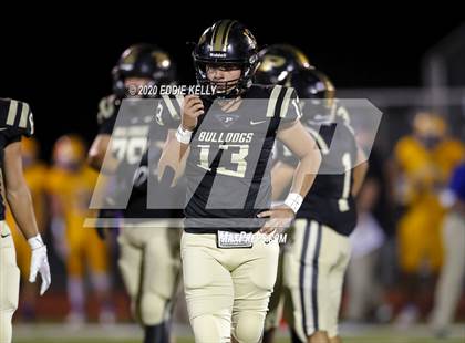 Thumbnail 3 in Palmer vs. Leonard (UIL 3A Bi-District Playoff) photogallery.