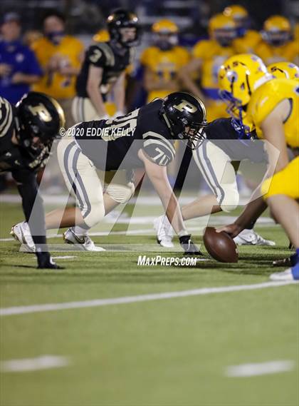 Thumbnail 2 in Palmer vs. Leonard (UIL 3A Bi-District Playoff) photogallery.