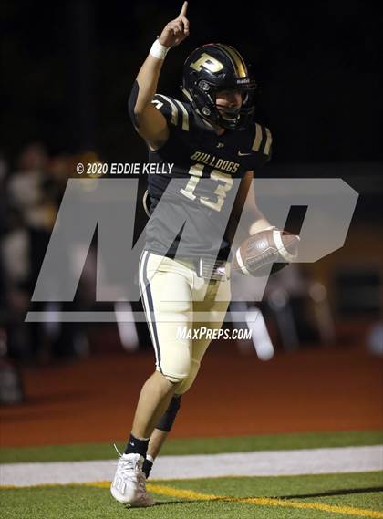 Thumbnail 1 in Palmer vs. Leonard (UIL 3A Bi-District Playoff) photogallery.