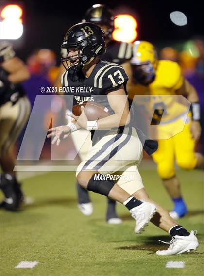 Thumbnail 3 in Palmer vs. Leonard (UIL 3A Bi-District Playoff) photogallery.