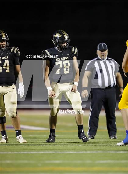 Thumbnail 3 in Palmer vs. Leonard (UIL 3A Bi-District Playoff) photogallery.