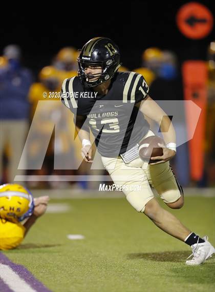 Thumbnail 3 in Palmer vs. Leonard (UIL 3A Bi-District Playoff) photogallery.
