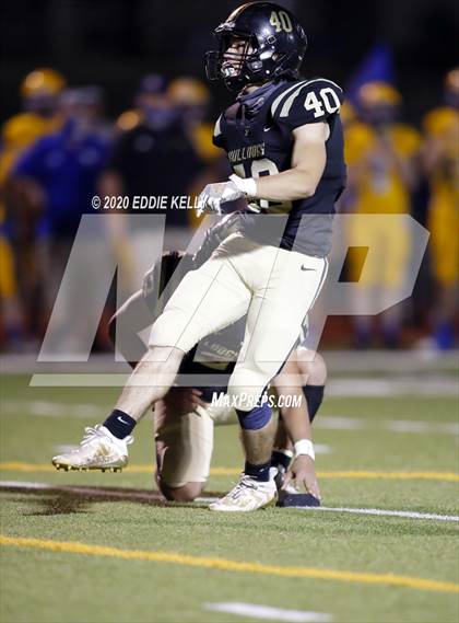 Thumbnail 2 in Palmer vs. Leonard (UIL 3A Bi-District Playoff) photogallery.