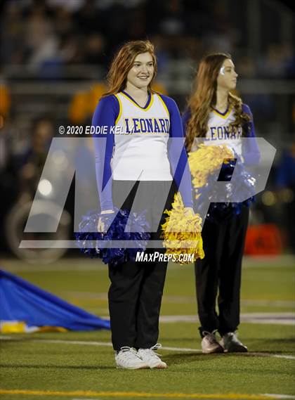 Thumbnail 1 in Palmer vs. Leonard (UIL 3A Bi-District Playoff) photogallery.