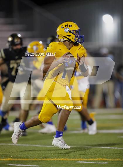 Thumbnail 2 in Palmer vs. Leonard (UIL 3A Bi-District Playoff) photogallery.