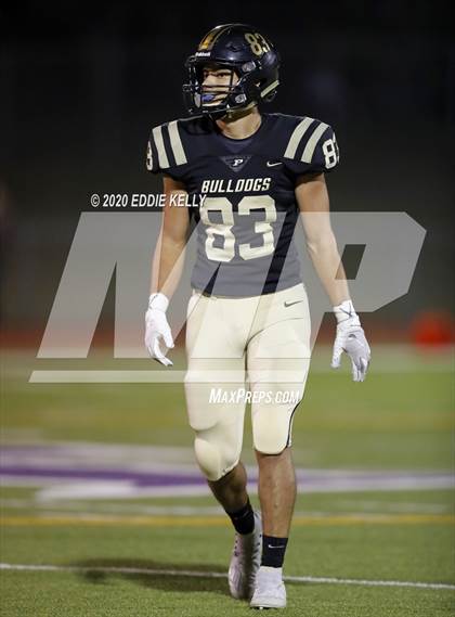 Thumbnail 2 in Palmer vs. Leonard (UIL 3A Bi-District Playoff) photogallery.