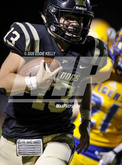 Thumbnail 1 in Palmer vs. Leonard (UIL 3A Bi-District Playoff) photogallery.
