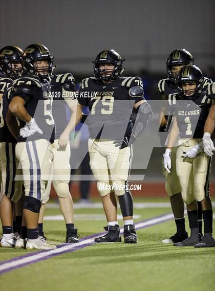 Thumbnail 2 in Palmer vs. Leonard (UIL 3A Bi-District Playoff) photogallery.