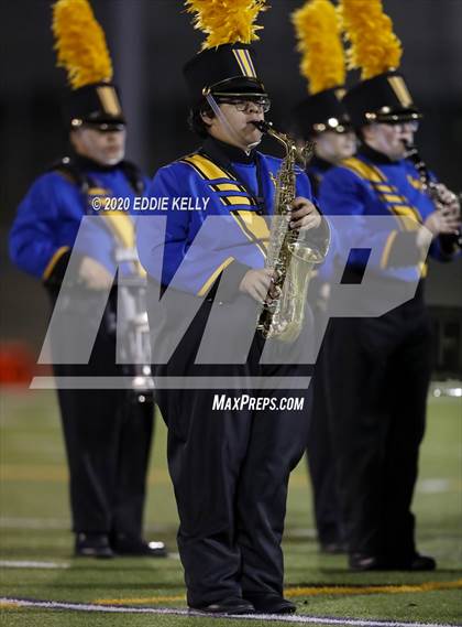 Thumbnail 1 in Palmer vs. Leonard (UIL 3A Bi-District Playoff) photogallery.