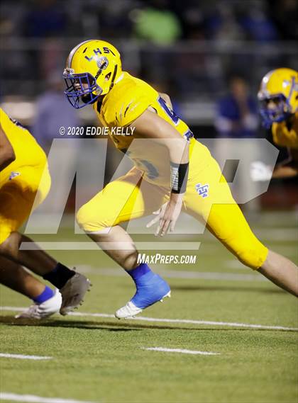 Thumbnail 2 in Palmer vs. Leonard (UIL 3A Bi-District Playoff) photogallery.