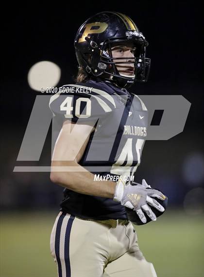 Thumbnail 2 in Palmer vs. Leonard (UIL 3A Bi-District Playoff) photogallery.