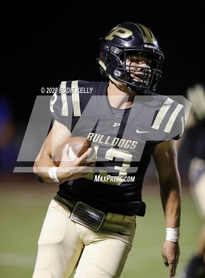Thumbnail 2 in Palmer vs. Leonard (UIL 3A Bi-District Playoff) photogallery.