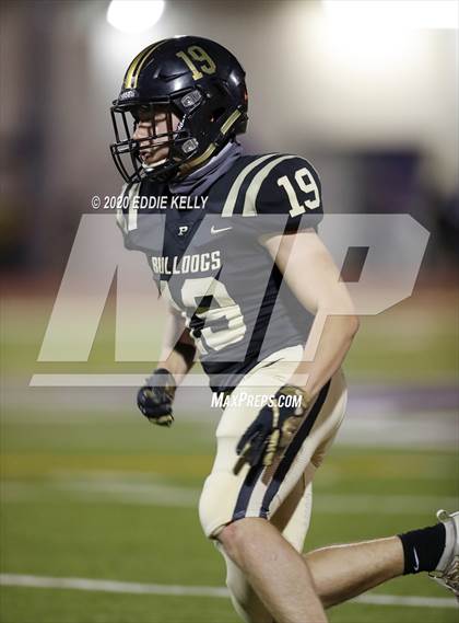 Thumbnail 1 in Palmer vs. Leonard (UIL 3A Bi-District Playoff) photogallery.