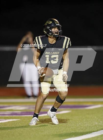 Thumbnail 1 in Palmer vs. Leonard (UIL 3A Bi-District Playoff) photogallery.