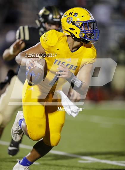 Thumbnail 3 in Palmer vs. Leonard (UIL 3A Bi-District Playoff) photogallery.