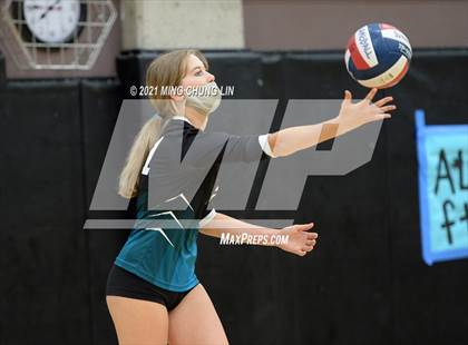 Thumbnail 3 in Laguna Beach @ Aliso Niguel photogallery.