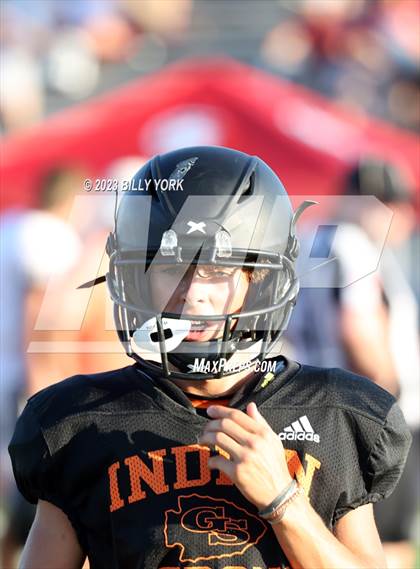 Thumbnail 1 in Grand Saline vs Van photogallery.
