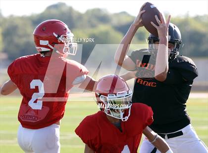 Thumbnail 2 in Grand Saline vs Van photogallery.