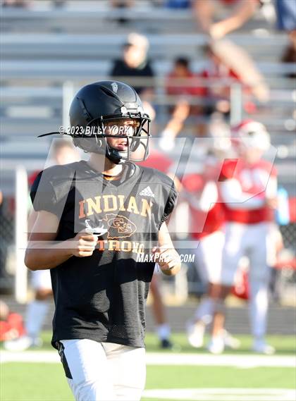 Thumbnail 1 in Grand Saline vs Van photogallery.