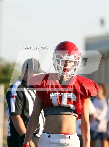 Thumbnail 3 in Grand Saline vs Van photogallery.