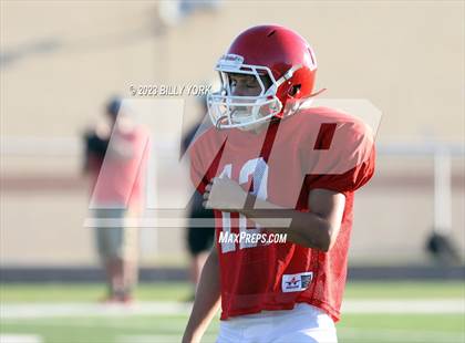 Thumbnail 2 in Grand Saline vs Van photogallery.