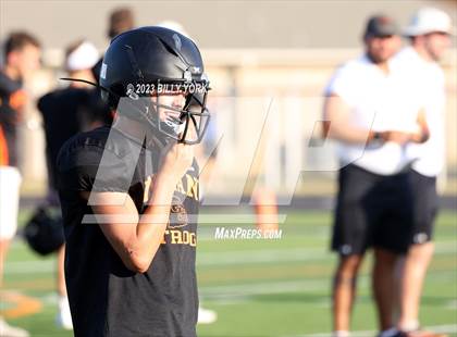 Thumbnail 3 in Grand Saline vs Van photogallery.