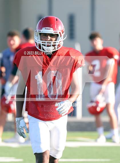 Thumbnail 2 in Grand Saline vs Van photogallery.