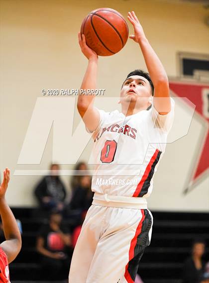 Thumbnail 2 in Manvel @ Terry photogallery.