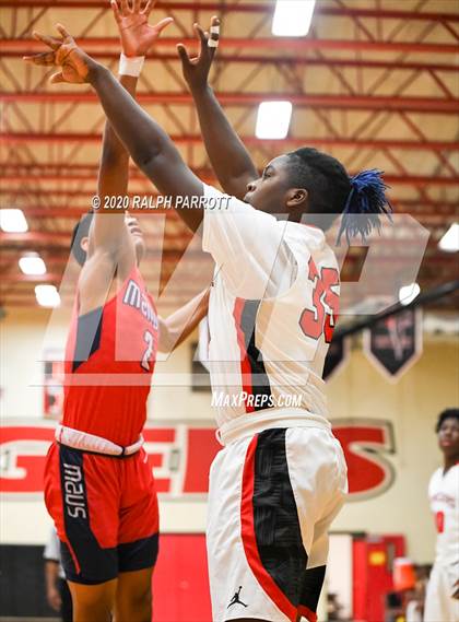 Thumbnail 2 in Manvel @ Terry photogallery.