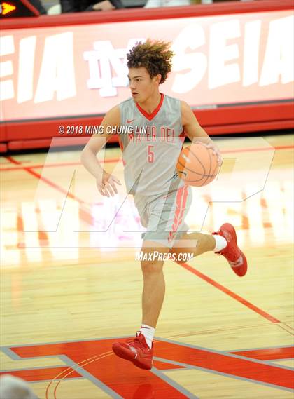 Thumbnail 3 in El Toro @ Mater Dei photogallery.