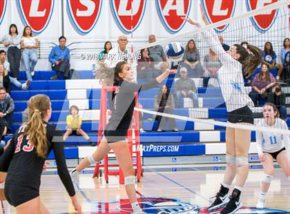 Thumbnail 3 in Gunn @ Hillsdale photogallery.