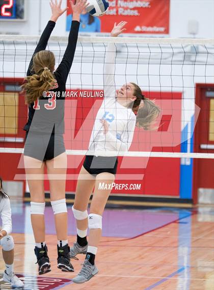 Thumbnail 1 in Gunn @ Hillsdale photogallery.