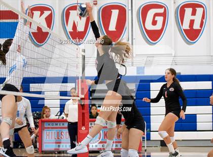 Thumbnail 1 in Gunn @ Hillsdale photogallery.
