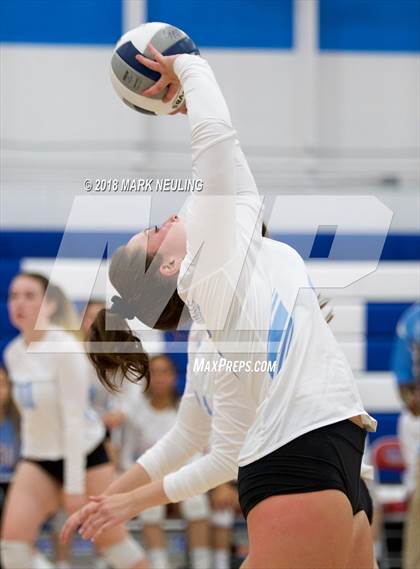 Thumbnail 2 in Gunn @ Hillsdale photogallery.