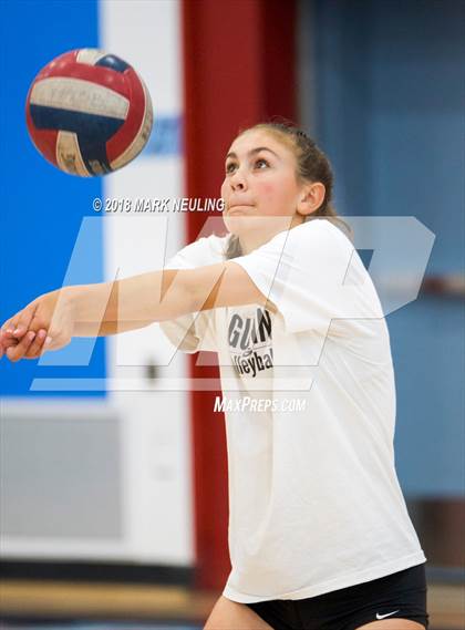 Thumbnail 1 in Gunn @ Hillsdale photogallery.