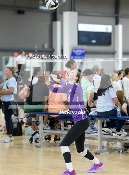 Thumbnail 3 in Arvada West vs. Brawley (Nike TOC Southwest) photogallery.